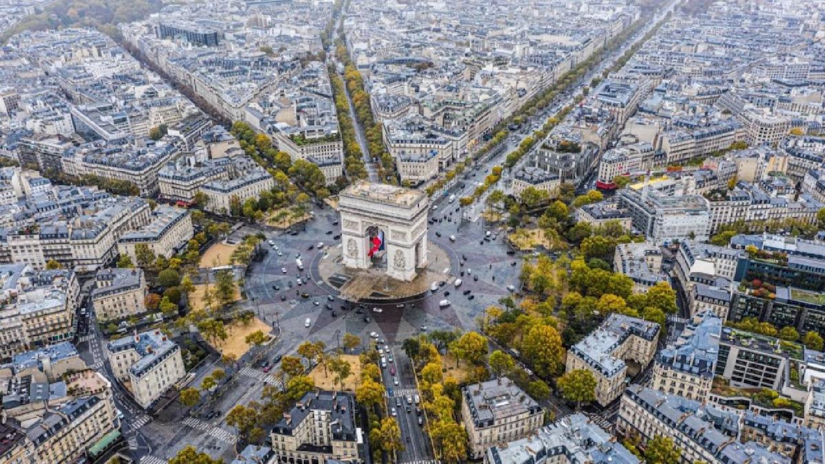 French group Les Hôtels de Paris secures Bain Capital investment French group Les Hôtels de Paris secures Bain Capital investment