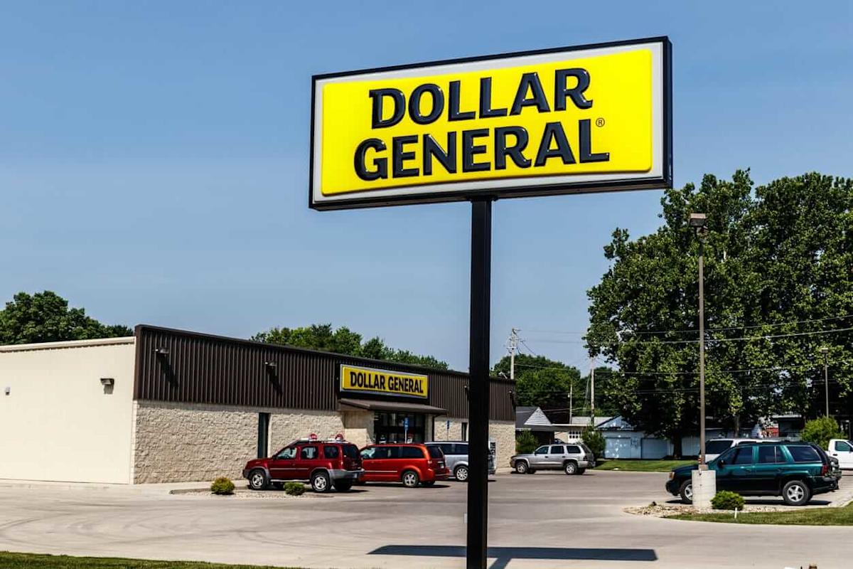 Is Dollar General Stock Outperforming the S&P 500? Is Dollar General Stock Outperforming the S&P 500?