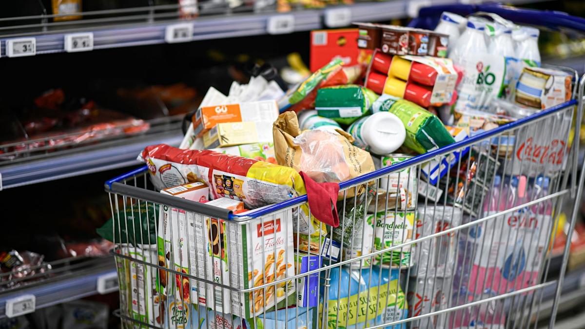 Eurozone retail trade slips in September 2025 as EU holds steady Eurozone retail trade slips in September 2025 as EU holds steady