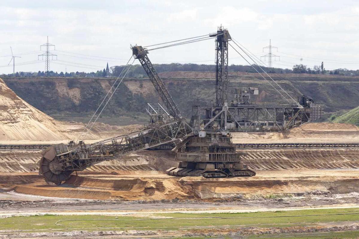 Is MP Materials Stock a Buy, Sell, or Hold for August 2025? Is MP Materials Stock a Buy, Sell, or Hold for August 2025?