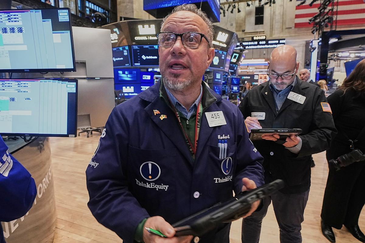Wall Street sees stock market gains beyond tech Wall Street sees stock market gains beyond tech