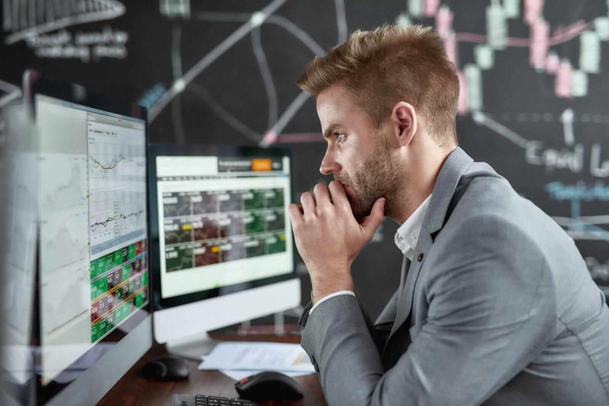 Hedge Funds Are Shorting This Classic Warren Buffett Stock. Should You Sell Shares Now? Hedge Funds Are Shorting This Classic Warren Buffett Stock. Should You Sell Shares Now?