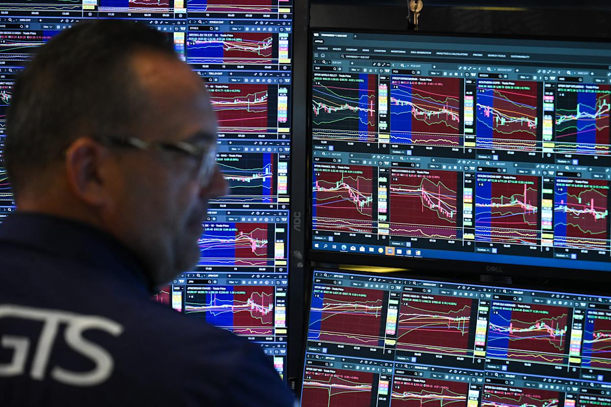 UBS sees S&P 500 hitting 7,500 by year-end 2026, fueled by AI and strong corporate profits UBS sees S&P 500 hitting 7,500 by year-end 2026, fueled by AI and strong corporate profits