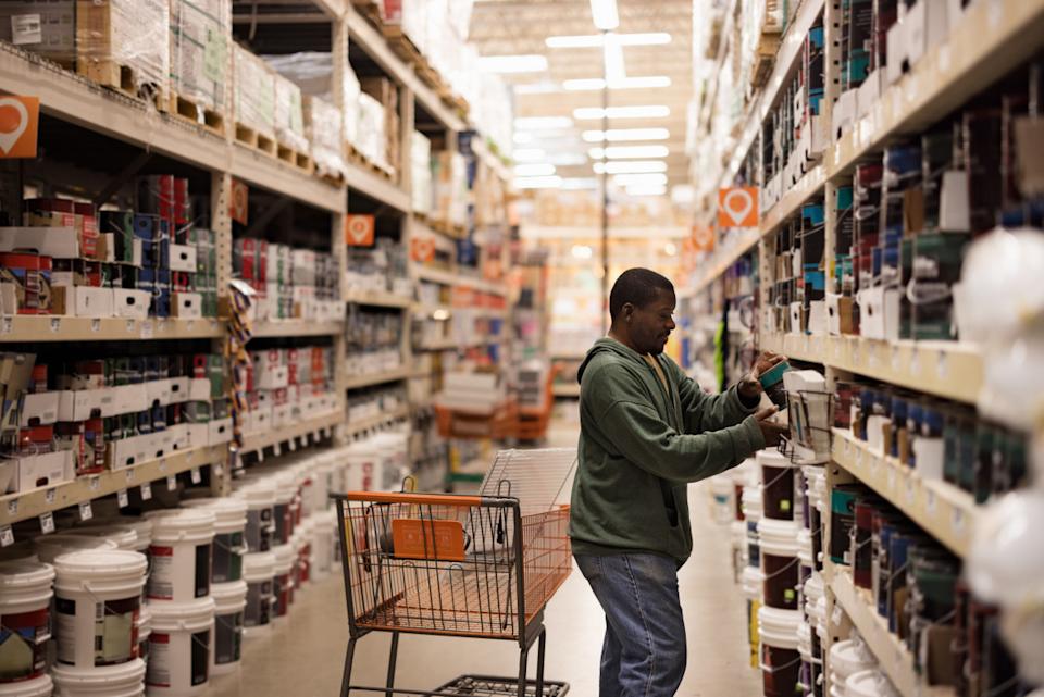 High gas prices, Iran war take huge toll on U.S. consumer confidence High gas prices, Iran war take huge toll on U.S. consumer confidence