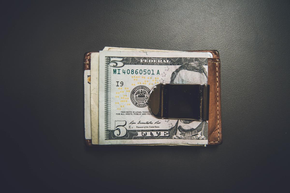 How QUALCOMM (QCOM) Enhances Growth Potential in a Dividend Stock Portfolio How QUALCOMM (QCOM) Enhances Growth Potential in a Dividend Stock Portfolio