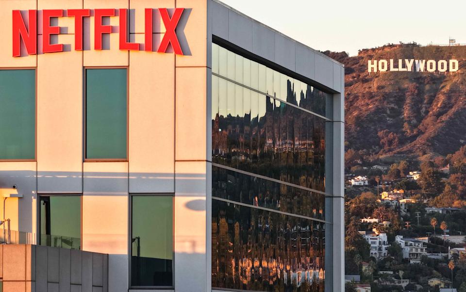 Investors Don’t Like Netflix’s Latest Outlook—Or the News that Reed Hastings Is Moving On Investors Don’t Like Netflix’s Latest Outlook—Or the News that Reed Hastings Is Moving On