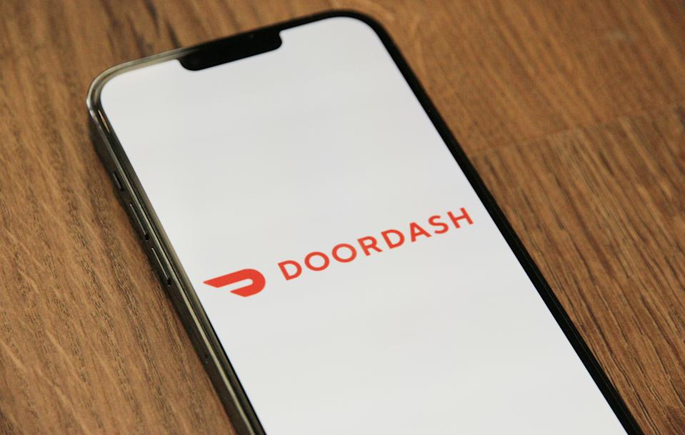 Jim Cramer Says He Thinks “The Stock of DoorDash Can Be Bought Here” Jim Cramer Says He Thinks “The Stock of DoorDash Can Be Bought Here”