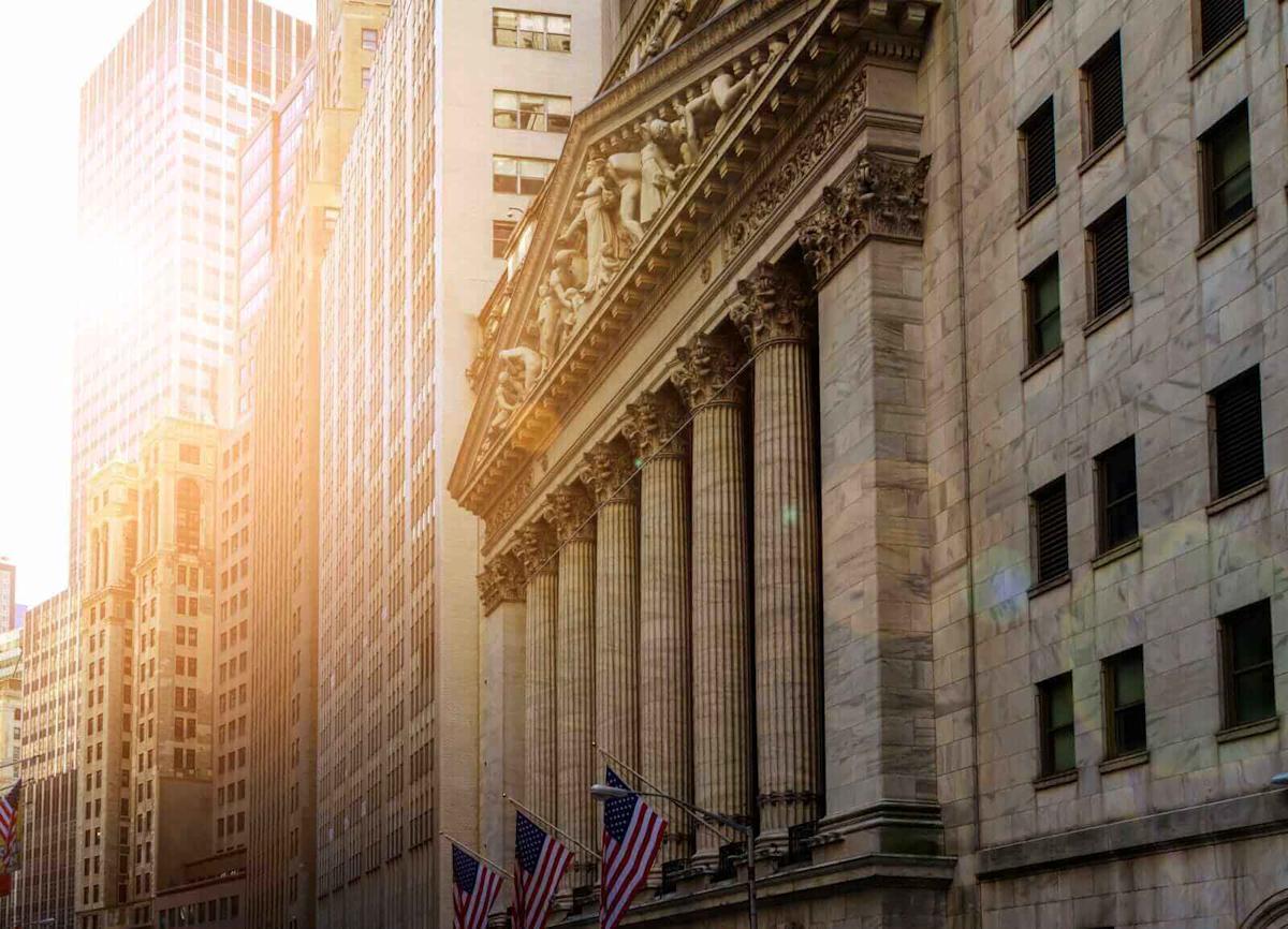 Stocks Pressured by Higher Bond Yields Stocks Pressured by Higher Bond Yields