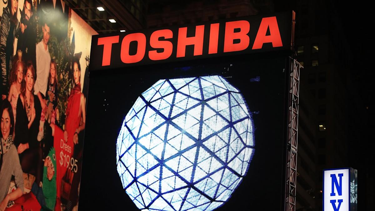 2 High Yield ETFs To Buy Before 2026 2 High Yield ETFs To Buy Before 2026