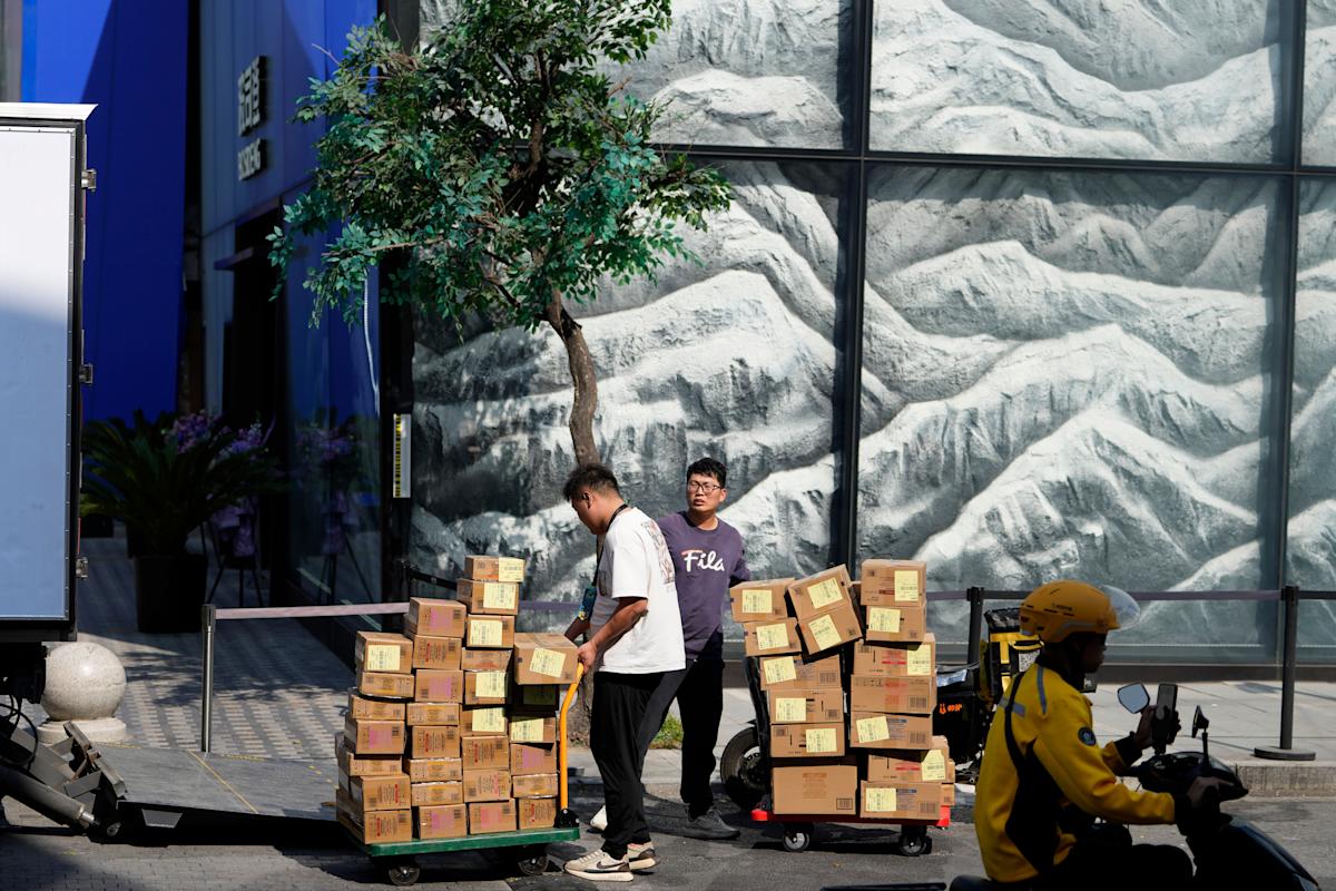 China’s economy slows to 4.8% annual growth in July-September, hit by tariffs and slack demand China’s economy slows to 4.8% annual growth in July-September, hit by tariffs and slack demand