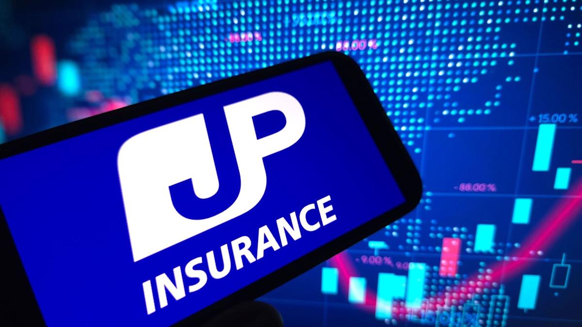 Japan Post Insurance takes minority stake in KKR-backed group Japan Post Insurance takes minority stake in KKR-backed group
