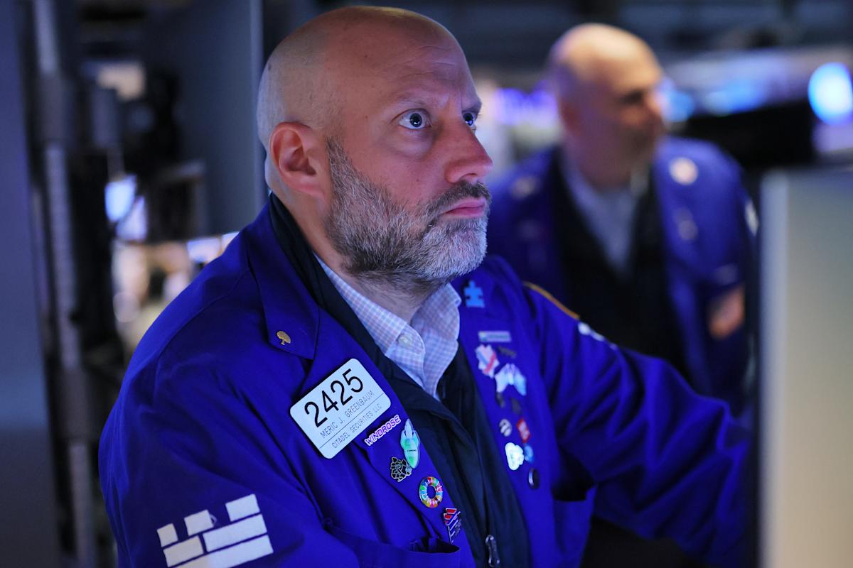 Dow, S&P 500, Nasdaq rise, oil prices trim gains as Wall Street weighs Iran’s next move Dow, S&P 500, Nasdaq rise, oil prices trim gains as Wall Street weighs Iran’s next move