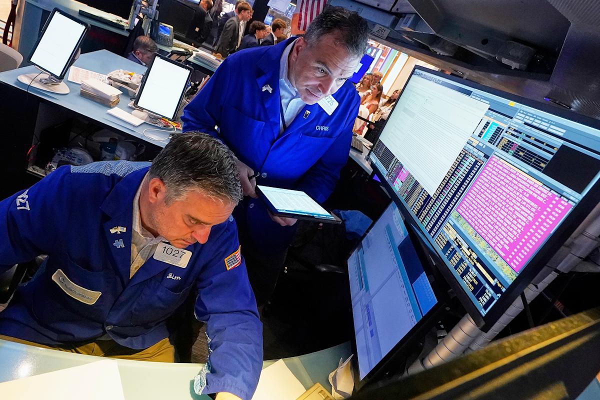 Wall Street rises again as US stocks pull closer to their records Wall Street rises again as US stocks pull closer to their records