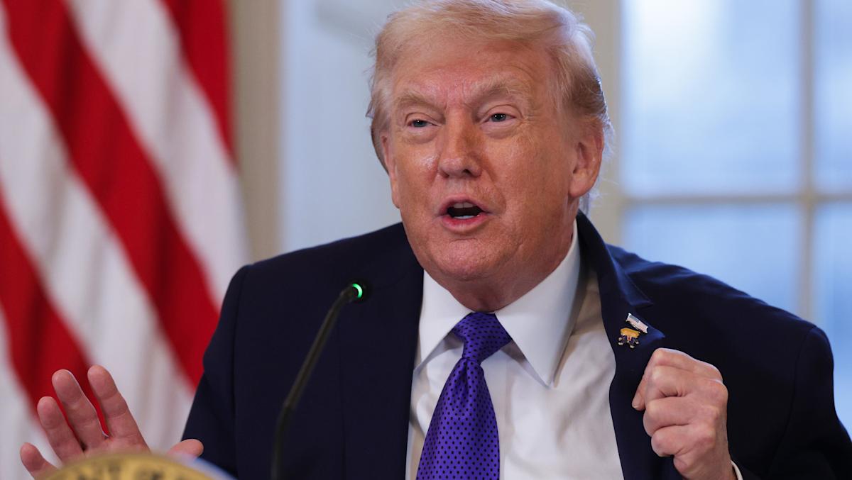 Trump says US oil boom just getting started as America outpumps Saudi Arabia, Russia combined Trump says US oil boom just getting started as America outpumps Saudi Arabia, Russia combined