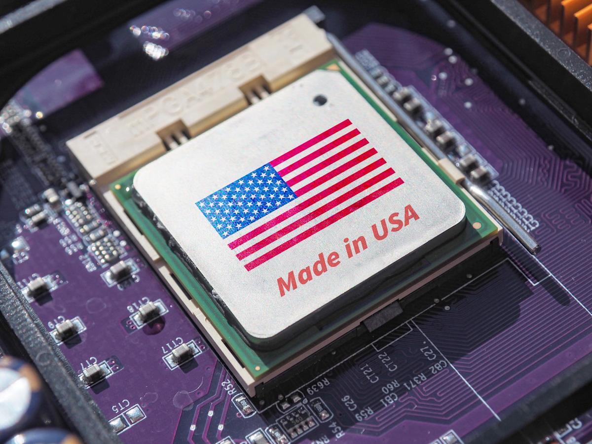 Apple CEO Tim Cook Just Delivered Incredible News for Broadcom Investors Apple CEO Tim Cook Just Delivered Incredible News for Broadcom Investors