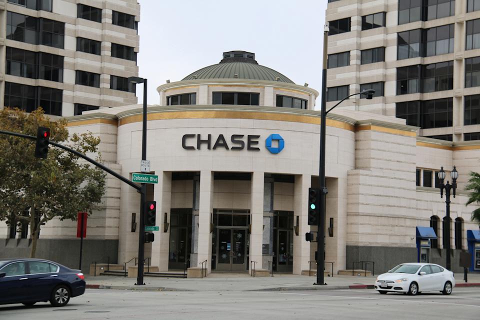 Tightening Credit Conditions and Evolving Regulatory Tailwinds Shaping Analyst Narrative Around JPMorgan Chase (JPM) Tightening Credit Conditions and Evolving Regulatory Tailwinds Shaping Analyst Narrative Around JPMorgan Chase (JPM)