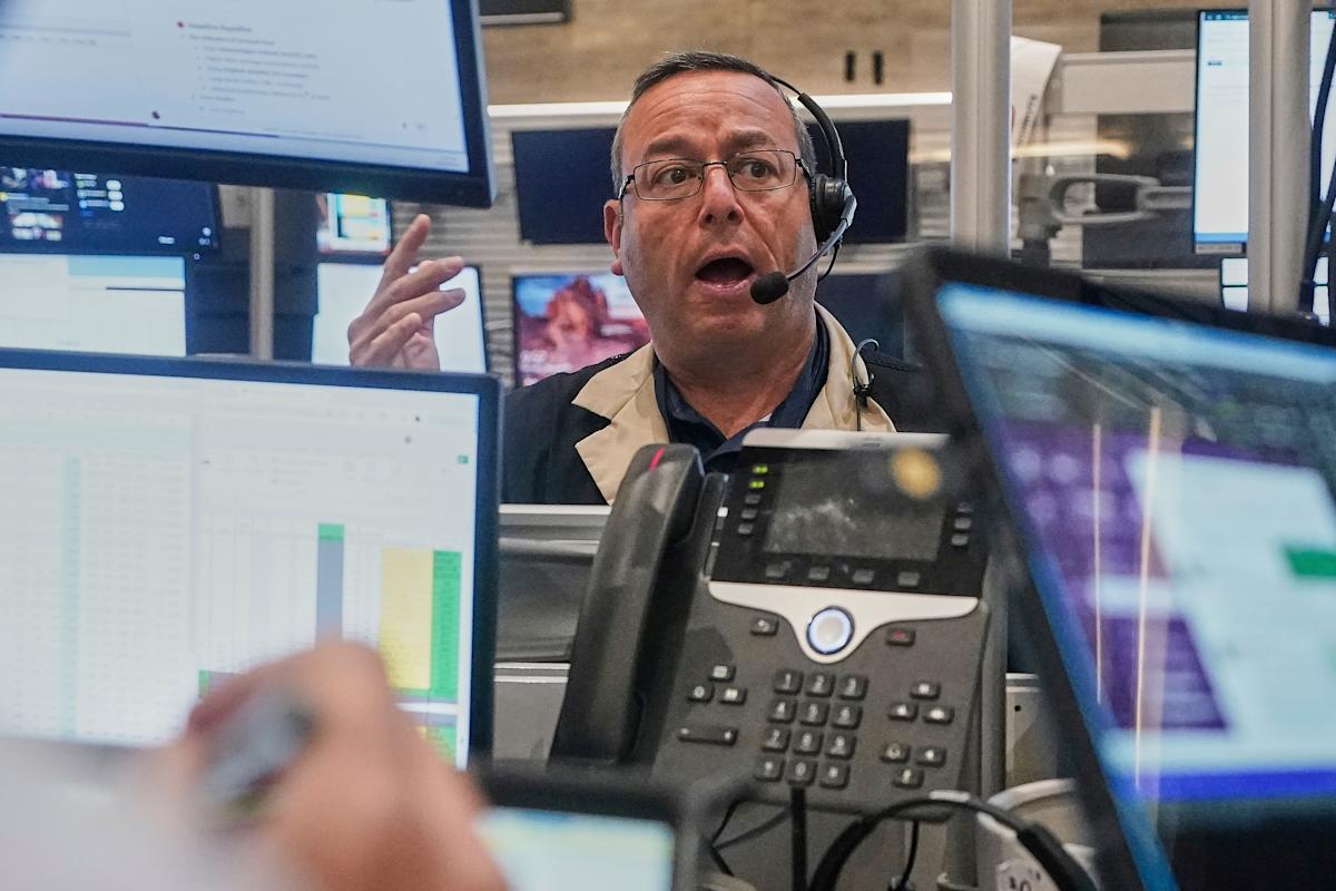 World shares are mixed as investors watch for further news on Trump’s tariffs World shares are mixed as investors watch for further news on Trump’s tariffs