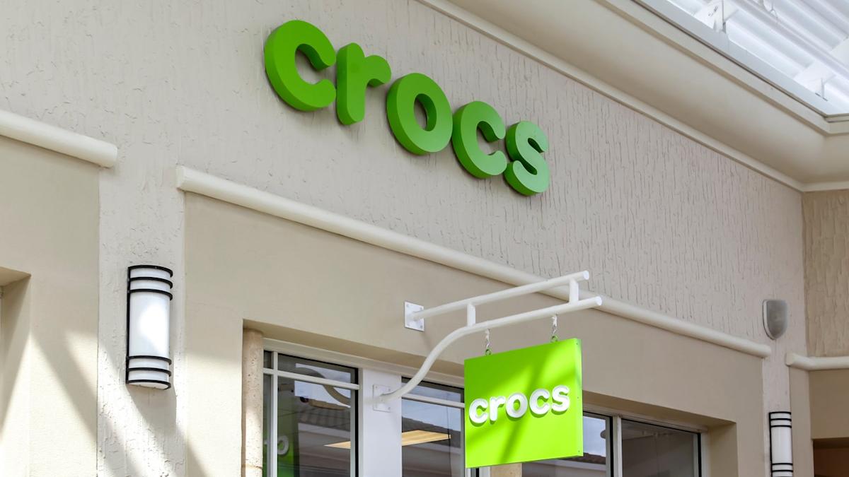 Crocs Q3 revenue falls 6.2% as guidance points to softer Q4 2025 Crocs Q3 revenue falls 6.2% as guidance points to softer Q4 2025