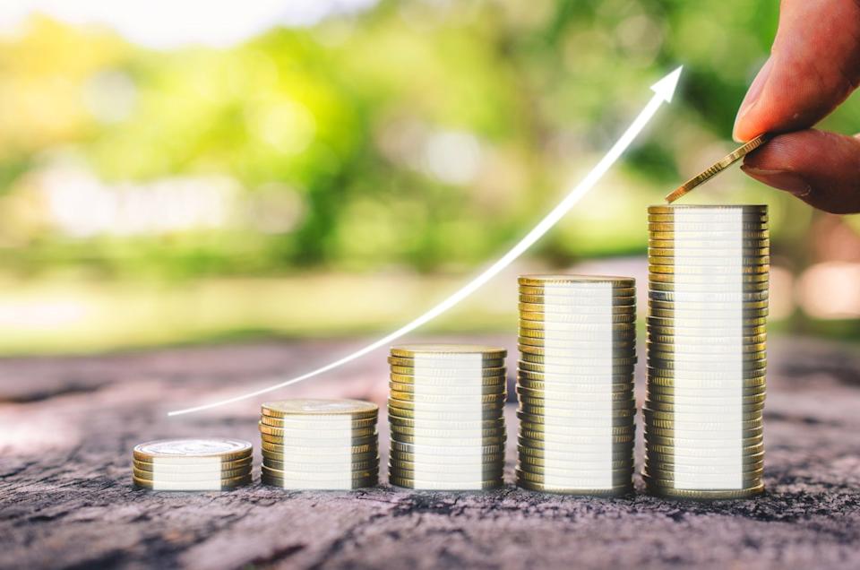 2 Dividend Stocks to Hold for the Next 5 Years 2 Dividend Stocks to Hold for the Next 5 Years