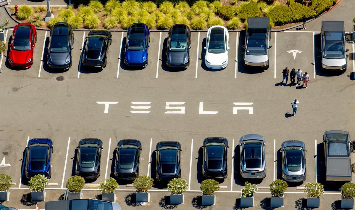 Tesla’s tax credits are ending, but the AI benefit is only beginning Tesla’s tax credits are ending, but the AI benefit is only beginning