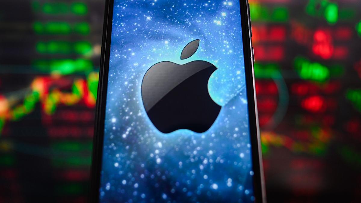 Apple Stock’s 4 Biggest Competitors — Should You Invest? Apple Stock’s 4 Biggest Competitors — Should You Invest?