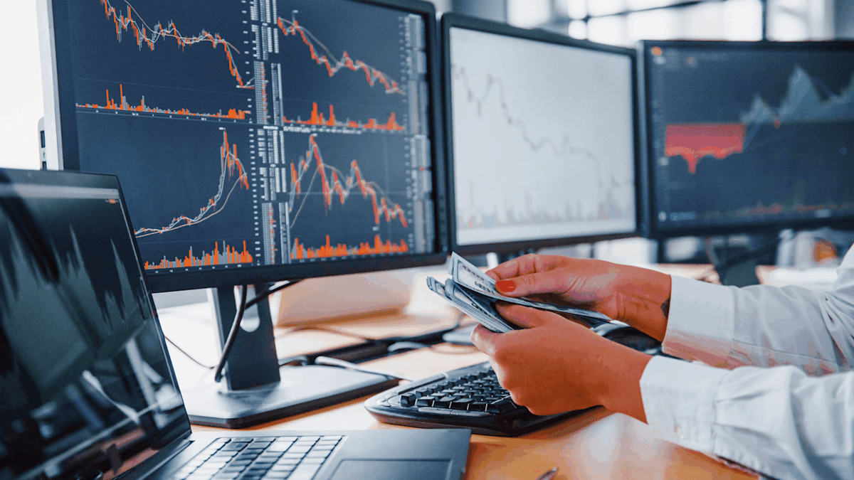 How Dividend Investing Fits Into Retirement Portfolios How Dividend Investing Fits Into Retirement Portfolios