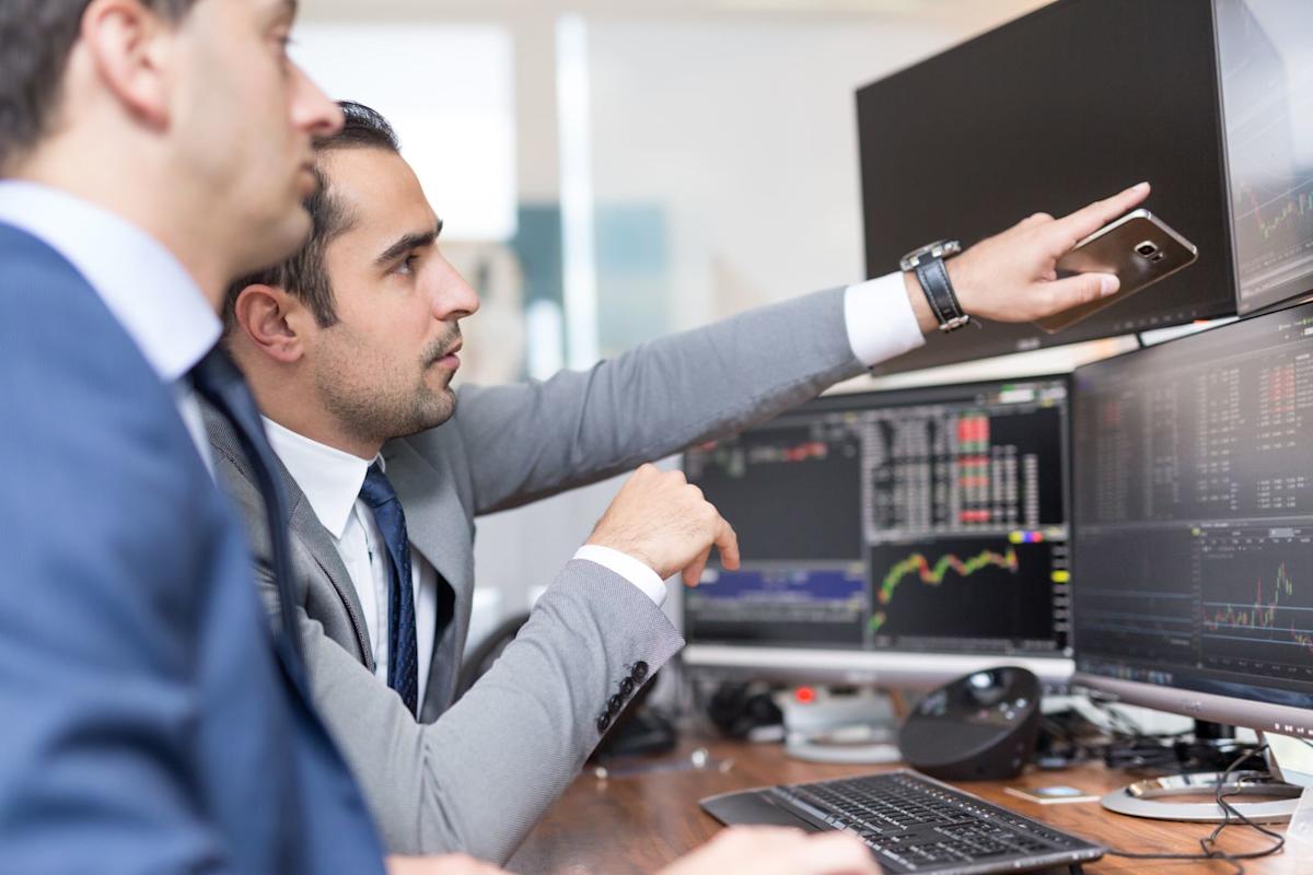 As Short Sellers Take Aim at AppLovin Stock Again, How Should You Play APP? As Short Sellers Take Aim at AppLovin Stock Again, How Should You Play APP?