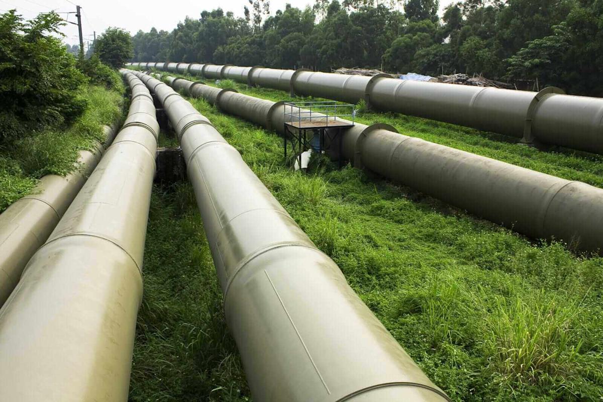 Crude Prices Plunge on Demand Concerns Amid Mounting Oil Supplies Crude Prices Plunge on Demand Concerns Amid Mounting Oil Supplies