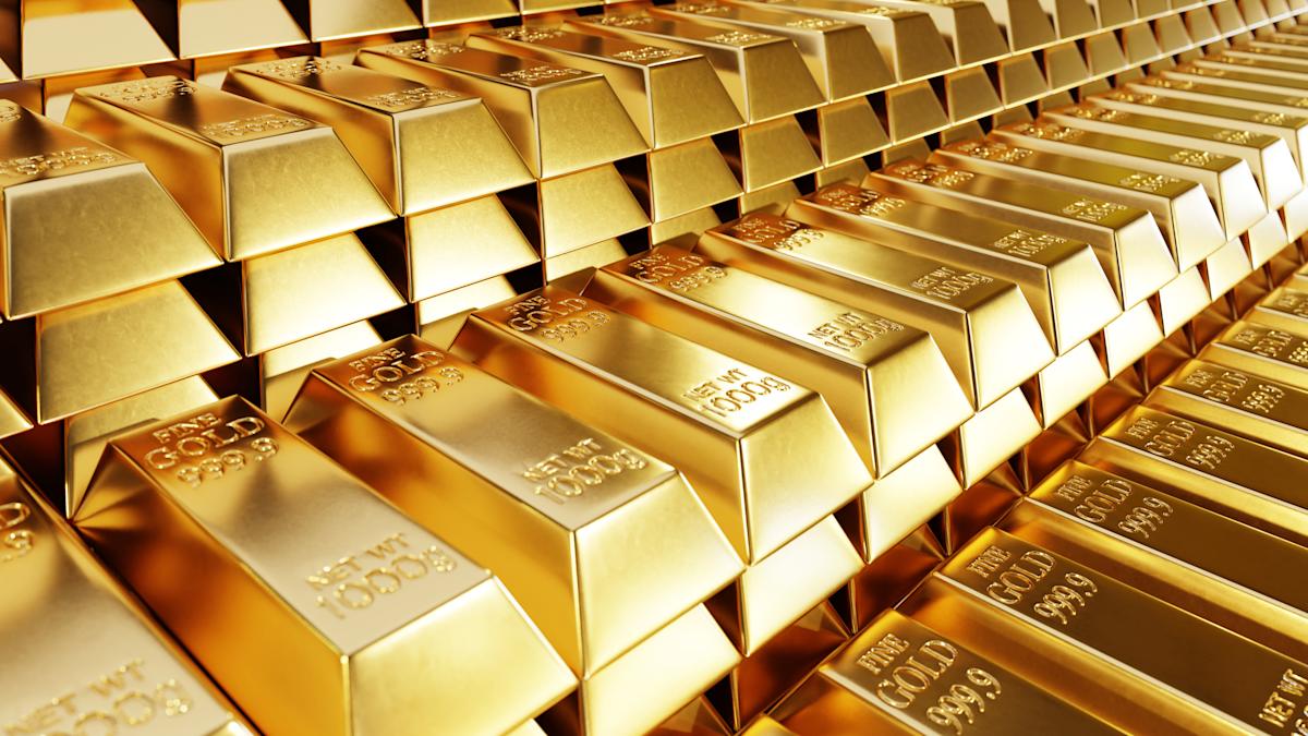 Central banks forecast more gold purchases, fewer US dollar reserves in years ahead Central banks forecast more gold purchases, fewer US dollar reserves in years ahead