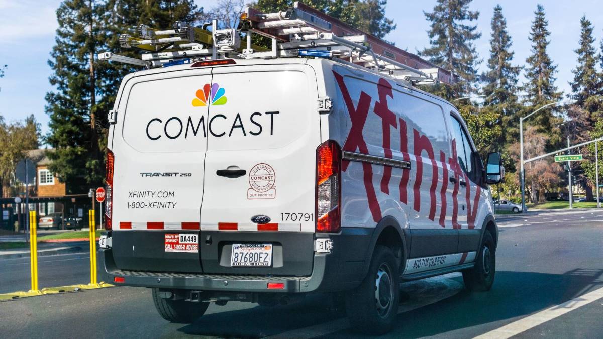 Comcast hopes bold offer will lure back frustrated customers Comcast hopes bold offer will lure back frustrated customers