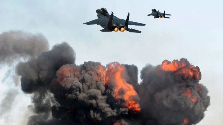 Middle East Conflict Heats up and Bitcoin Drops, but Not by Much Middle East Conflict Heats up and Bitcoin Drops, but Not by Much