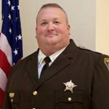 Trump pardons Virginia sheriff convicted of bribery – US politics live Trump pardons Virginia sheriff convicted of bribery – US politics live