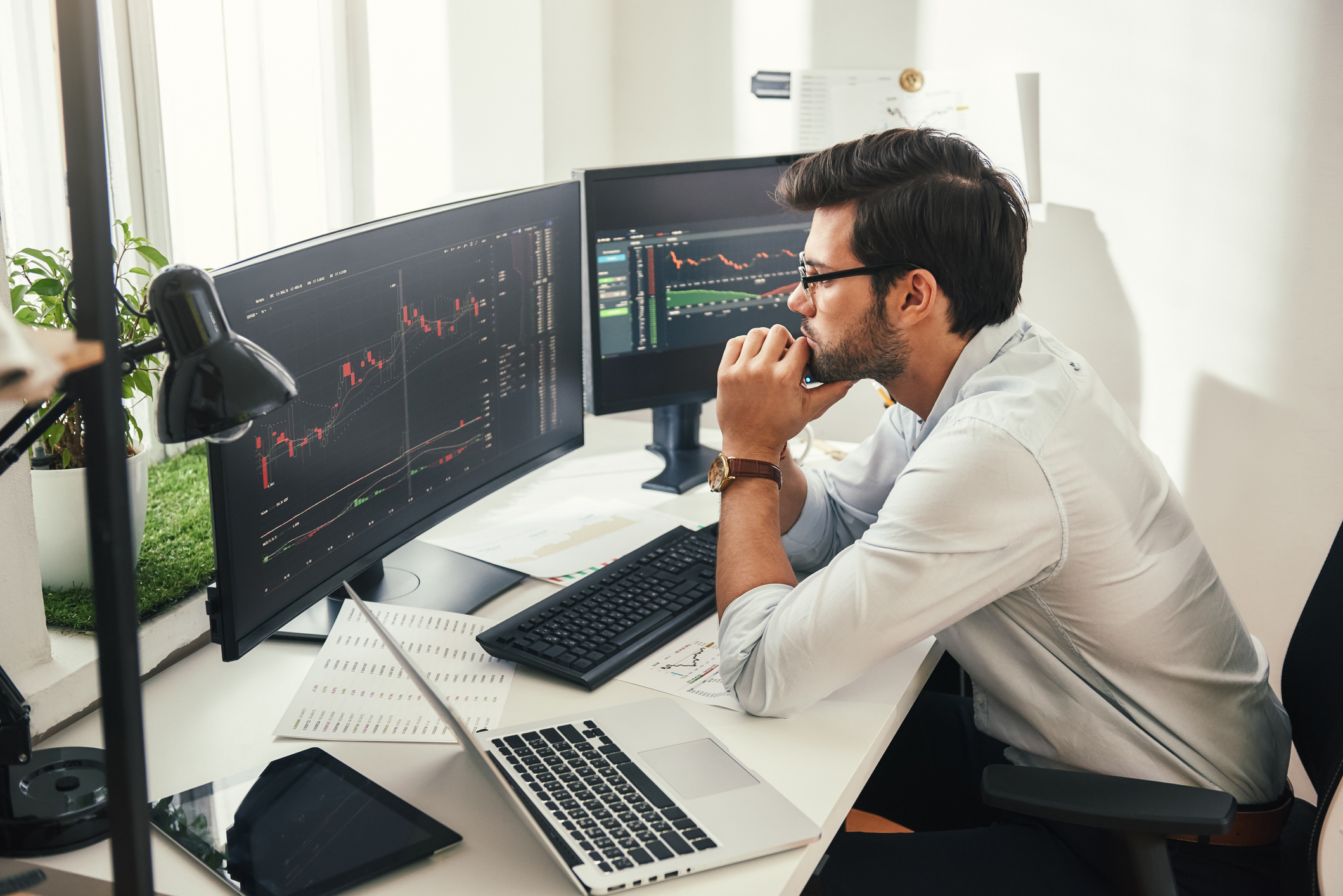 1 Reason to Buy This Beaten-Down Artificial Intelligence (AI) Stock, and 2 Reasons to Sell 1 Reason to Buy This Beaten-Down Artificial Intelligence (AI) Stock, and 2 Reasons to Sell