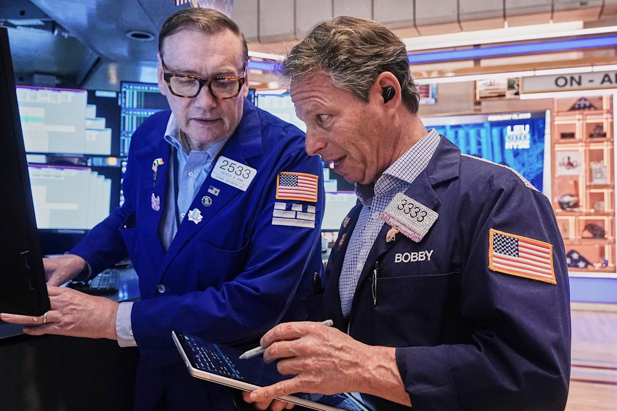 Stock market today: Dow, S&P 500, Nasdaq falter as US GDP cools, Fed-favored PCE inflation heats up Stock market today: Dow, S&P 500, Nasdaq falter as US GDP cools, Fed-favored PCE inflation heats up