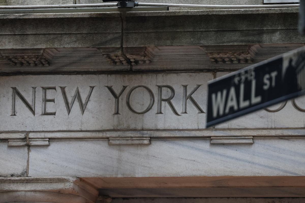 Stock market today: Dow, S&P 500, Nasdaq futures wobble as next rush of earnings kicks off Stock market today: Dow, S&P 500, Nasdaq futures wobble as next rush of earnings kicks off