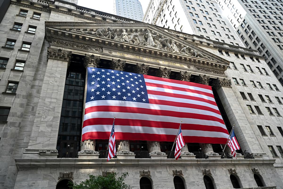 Dow, S&P 500, Nasdaq futures waver with key inflation report, big bank earnings on deck Dow, S&P 500, Nasdaq futures waver with key inflation report, big bank earnings on deck