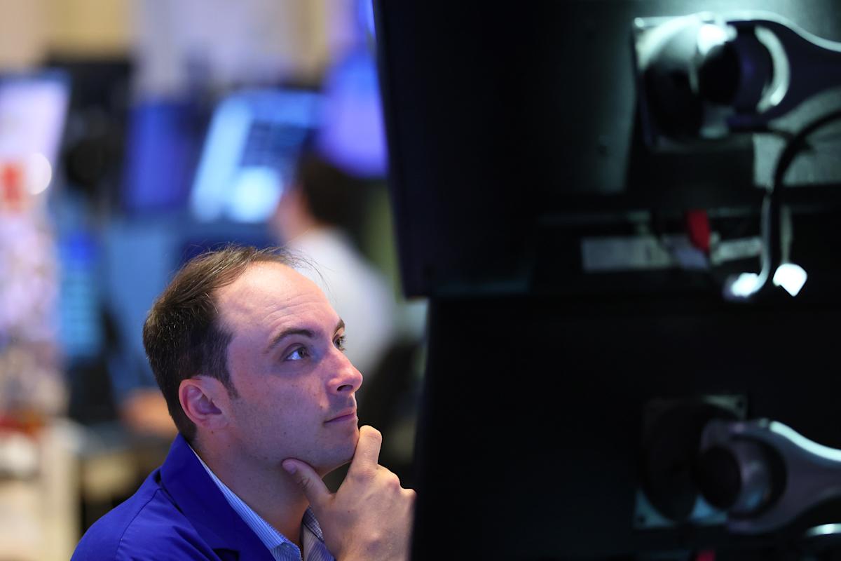 Dow, S&P 500, Nasdaq futures fall amid Trump’s latest tariff threats, Nvidia’s milestone Dow, S&P 500, Nasdaq futures fall amid Trump’s latest tariff threats, Nvidia’s milestone