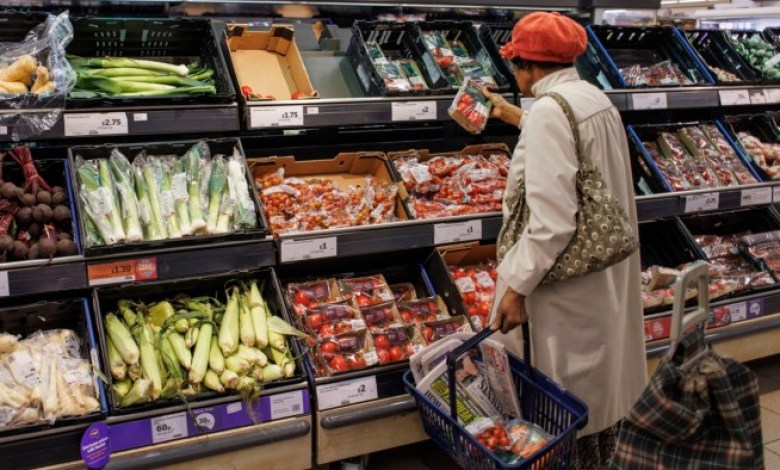 New blow to official UK data with fall in responses to GDP and inflation survey New blow to official UK data with fall in responses to GDP and inflation survey