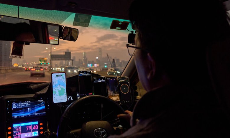 Hong Kong’s Cabbies, Long Scorned and Frustrated, Face the End of an Era Hong Kong’s Cabbies, Long Scorned and Frustrated, Face the End of an Era