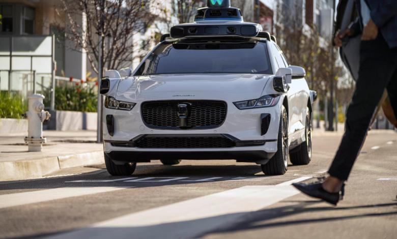 Waymo’s self-driving cars are clearly an insurance company’s dream Waymo’s self-driving cars are clearly an insurance company’s dream