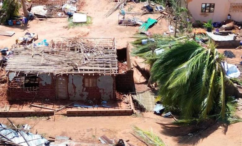 Dozens killed in Mozambique by ‘powerful’ storm Dozens killed in Mozambique by ‘powerful’ storm
