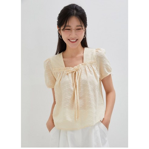 로엠 레이스 리본 블라우스 (2colors)_RMBLD37RT5