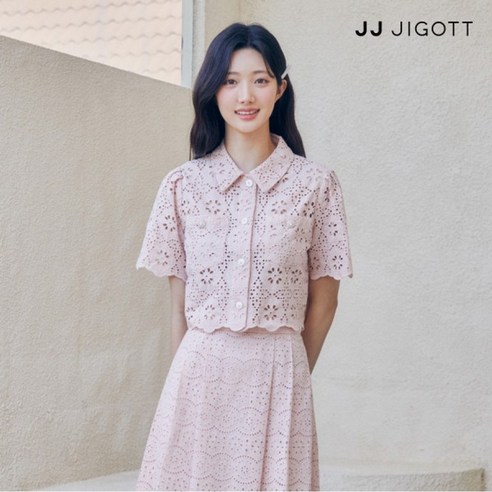 JJ지고트 레이스 스캘럽 크롭 블라우스 GP6P0BL601