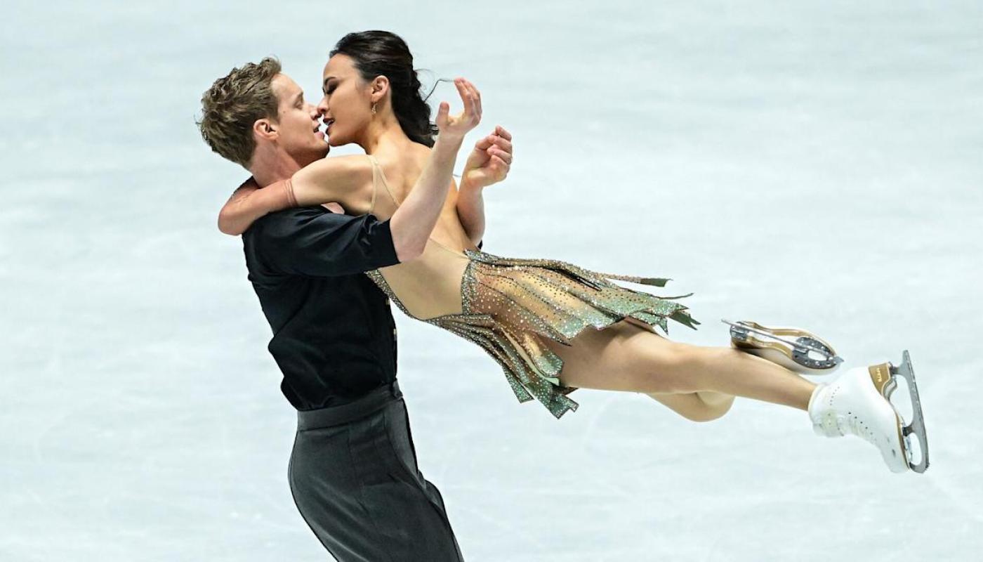 Madison Chock and Evan Bates lead USA’s historic NHK Trophy double Madison Chock and Evan Bates lead USA’s historic NHK Trophy double