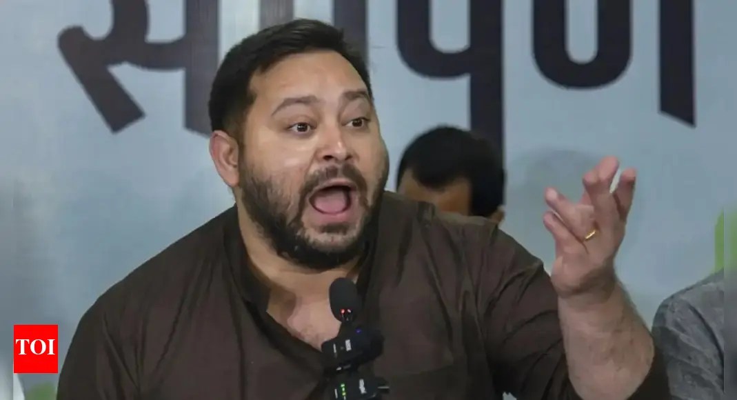 Tejashwi’s dual voter ID row: Lawyer files complaint against RJD leader; move after EC asked him to hand over EPIC card | India News Tejashwi’s dual voter ID row: Lawyer files complaint against RJD leader; move after EC asked him to hand over EPIC card | India News