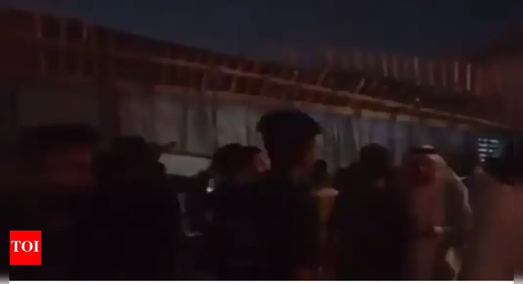 Under construction bridge collapses in Iraq: 2 dead, several injured; rescue efforts stretch overnight Under construction bridge collapses in Iraq: 2 dead, several injured; rescue efforts stretch overnight