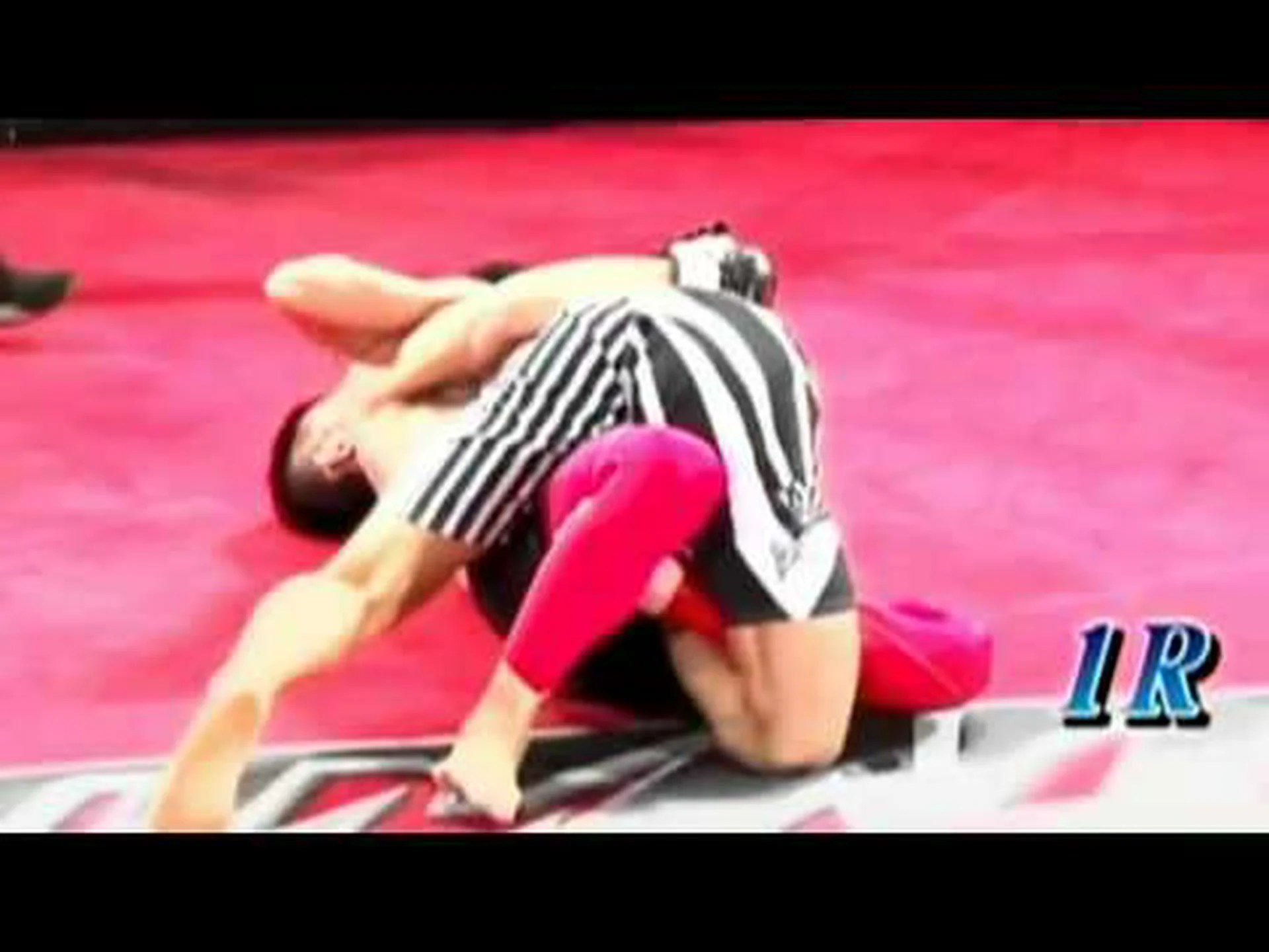 足を折る 足を折る