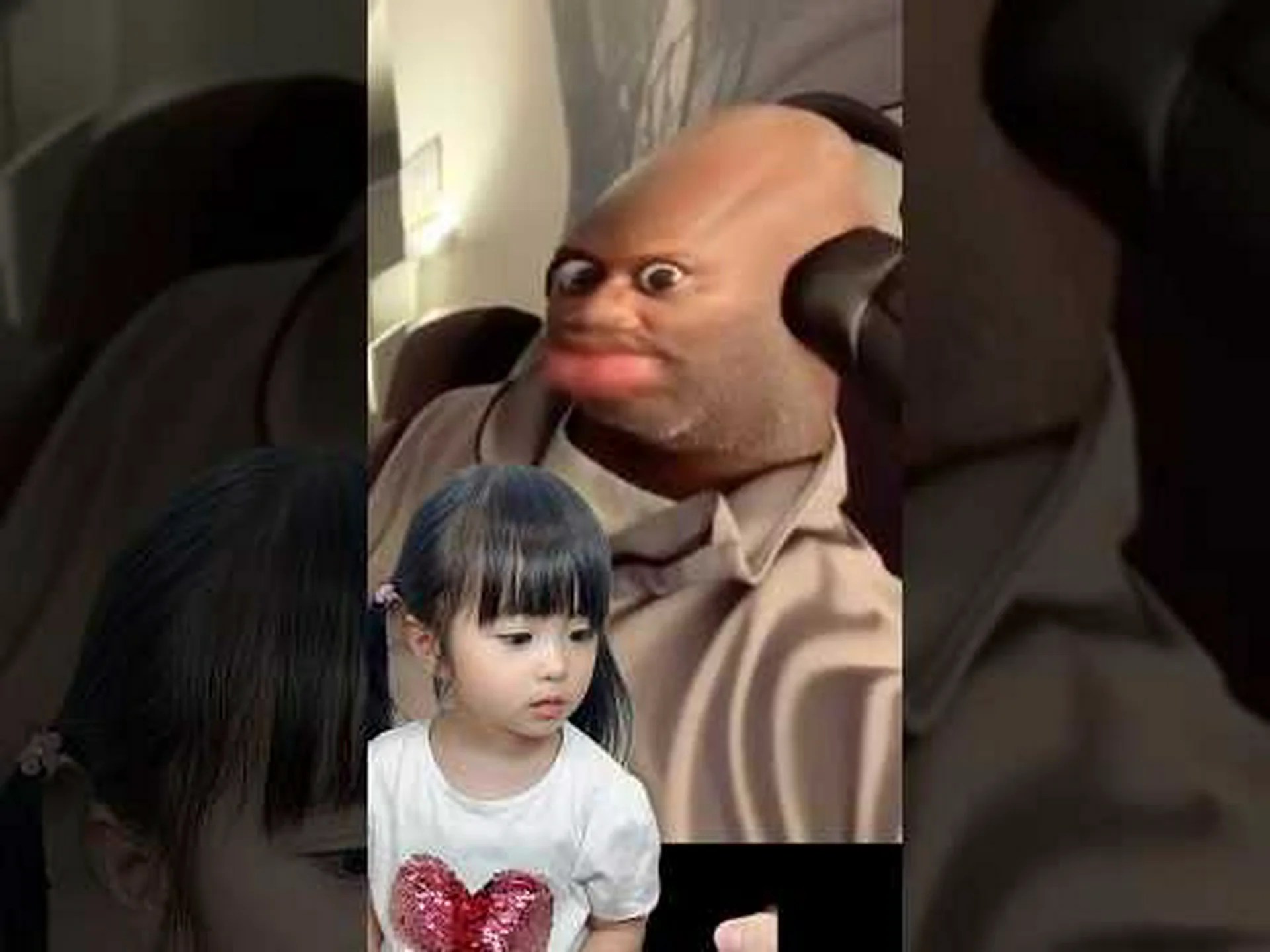 中国の新生児はメロディックに泣く 中国の新生児はメロディックに泣く