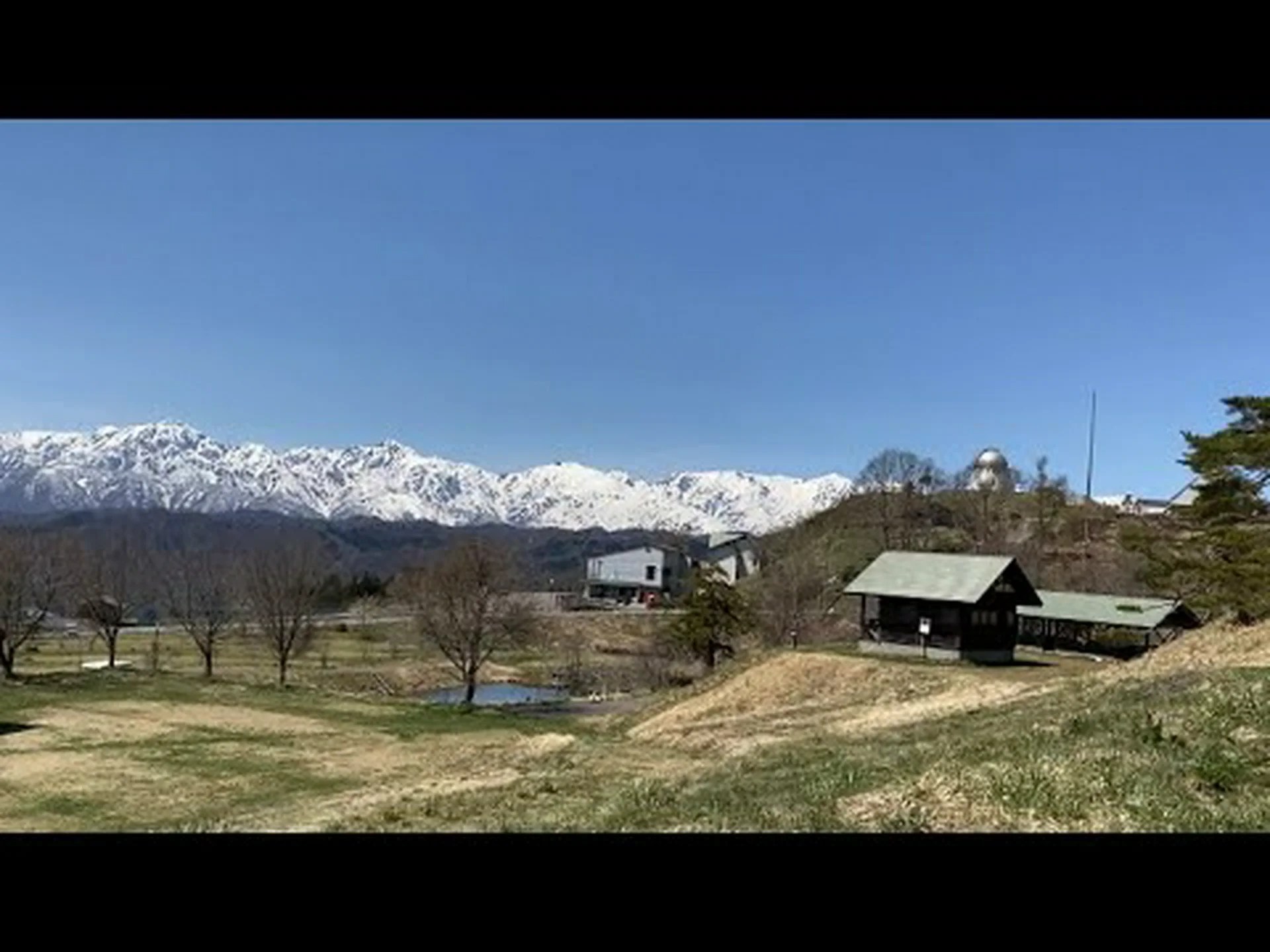 宇宙からの眺め: アルプスが緑に染まる様子 宇宙からの眺め: アルプスが緑に染まる様子