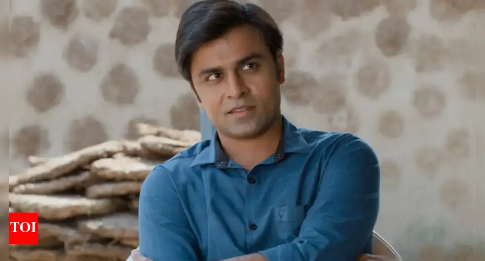 Meet ‘Panchayat’ star Jitendra Kumar: Left IIT for acting, now charges Rs 70,000 per episode, owns luxury cars and has a net worth of Rs 7 crore | Hindi Movie News Meet ‘Panchayat’ star Jitendra Kumar: Left IIT for acting, now charges Rs 70,000 per episode, owns luxury cars and has a net worth of Rs 7 crore | Hindi Movie News